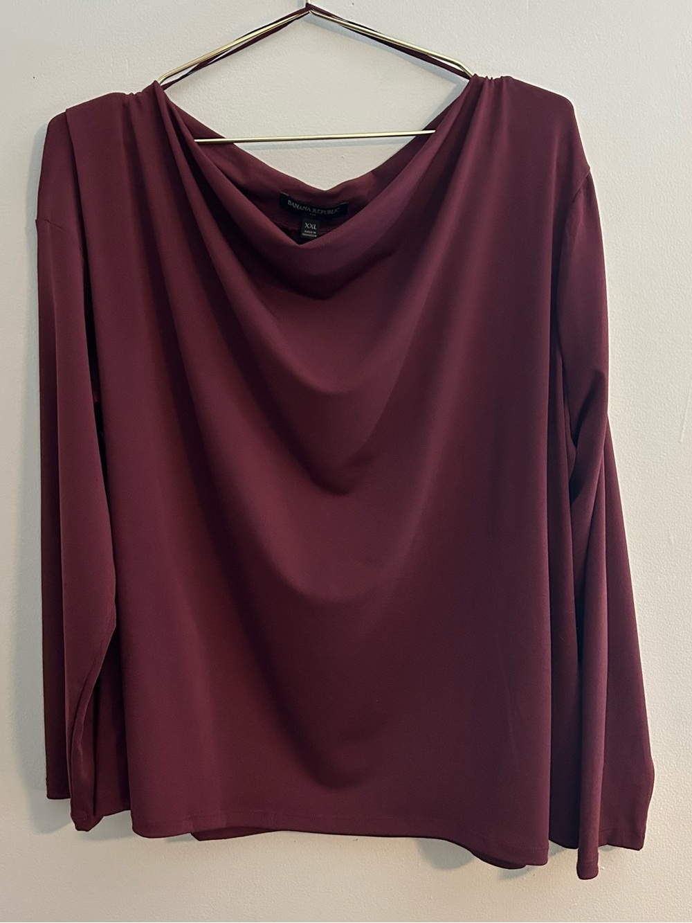 Banana Republic Women's Burgundy V-Neck Blouse